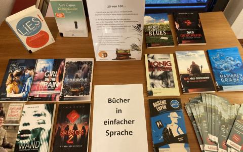 büchertisch